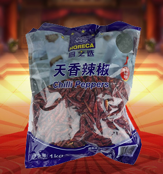 廚之選(HORECA SELECT)天香辣椒產(chǎn)自四川成都1kg每袋，辣椒對口腔及胃腸有刺激作用，能增強腸胃蠕動，促進消化液分泌，改善食欲，并能抑制腸內(nèi)異常發(fā)酵?？梢杂糜诜序v魚、大碗魚、毛血旺、辣子雞丁、饞嘴牛蛙等川菜系列，定會讓您回味無窮。由于辣椒素的作用，當味覺感覺細胞接觸到辣椒素后會更敏感，從而感覺食物的美味。