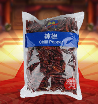宜客(AKA)辣椒產(chǎn)自四川成都500g每袋，選用上等優(yōu)質(zhì)的辣椒為原料，經(jīng)現(xiàn)代先進的工藝，精心制作而成，品質(zhì)天然，口味純正。營養(yǎng)豐富，美味健康，香辣口感，氣味芳香，味道純正，品質(zhì)有保障，可放心食用。塑料質(zhì)地包裝，簡潔大方，食用簡單，是您廚房常備品的上好選擇，帶給您全新的精彩體驗。