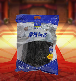 廚之選蕨根粉條產(chǎn)自四川綿陽1kg每袋，本品精選優(yōu)質(zhì)蕨根粉、紅薯淀粉、玉米淀粉等為原料，經(jīng)嚴(yán)格的管理和先進(jìn)的生產(chǎn)工藝精制而成。本品絲條均勻，質(zhì)地柔韌，黝黑有光澤，在水中浸泡48小時(shí)不變色，不發(fā)漲。