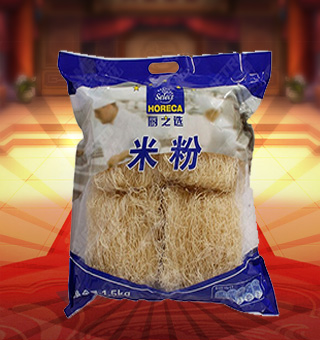 廚之選米粉產(chǎn)自福建莆田1.5kg每袋，本品精選優(yōu)質(zhì)大米，食用玉米淀粉等為原料，經(jīng)嚴(yán)格的管理和先進(jìn)的生產(chǎn)工藝精制而成。本品絲條細(xì)勻，質(zhì)地柔韌，有光澤，在水中浸泡48小時(shí)不變色，不發(fā)漲。