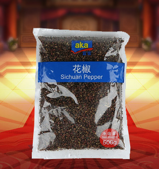 宜客(AKA)花椒產(chǎn)自四川成都500g每袋，選用上等優(yōu)質(zhì)的花椒為原料，經(jīng)現(xiàn)代先進的工藝，精心制作而成，品質(zhì)天然，口味純正。營養(yǎng)豐富，美味健康，香辣口感，氣味芳香，味道純正，品質(zhì)有保障，可放心食用。塑料質(zhì)地包裝，簡潔大方，食用簡單，是您廚房常備品的上好選擇，帶給您全新的精彩體驗。