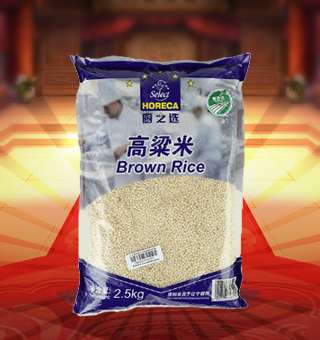 廚之選(HORECA SELECT)高梁米產(chǎn)自遼寧朝陽2.5kg每袋，從種植，采摘到剝殼，均是精細(xì)挑選，較大化保持高粱米的完整與飽滿。傳統(tǒng)谷物五谷精華，擁有原滋原味的香醇滋味，煮熟食用，口感軟糯，味香可口。蘊含多種谷物精華，天然無污染，入口筋道有嚼頭，回味悠長。