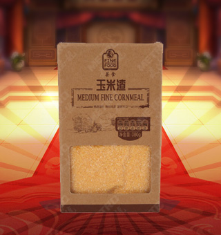 薈食(FINE FOOD)玉米渣產(chǎn)自山東棗莊380g每袋，精選優(yōu)質(zhì)原料玉米糝，更綠色、更健康、更環(huán)保，食用更加放心。本產(chǎn)品的設(shè)計精致大方、方便攜帶，是作為居家、旅行、聚會常備的休閑伴侶。玉米渣源自玉米，玉米含有大量的纖維素、黃體素、玉米黃質(zhì)以及微量的維生素，是您的健康伴侶。