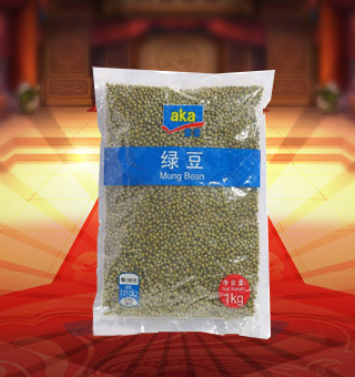 宜客(AKA)綠豆產(chǎn)自吉林白城1kg每袋，精選優(yōu)質(zhì)綠豆，粒粒飽滿，用清水洗凈，與百合、蓮子等燉湯；與大米熬綠豆粥等。富含人體所需的多種維生素、礦物質(zhì)及微量元素，營養(yǎng)健康，深受廣大消費者的認(rèn)可與喜愛。