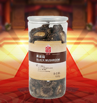 薈食(FINE LIFE)黑面菇產(chǎn)自四川成都150g每袋，質(zhì)輕盈，有特殊天然菌香，味道鮮美，風味獨特，保留了豐富的營養(yǎng)成分。采取透明包裝，新鮮清晰可見，干凈衛(wèi)生，方便存放冷藏，方便消費者們的選購，安全健康，放心購買。