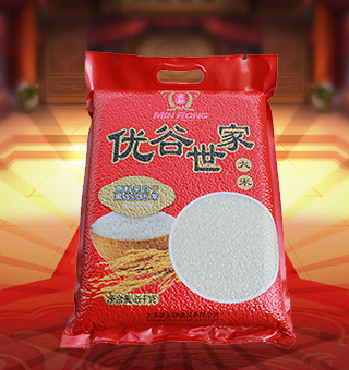 新閩融優(yōu)谷世家五常大米產(chǎn)自黑龍江五常5kg每袋，五常稻花香大米其品質(zhì)可謂上乘，米粒均勻，色澤光亮，醇厚綿長(zhǎng)，芳香四溢。成飯食味清淡略甜，綿軟略粘，芳香爽口，飯粒表面油光艷麗， 剩飯不回生，是百姓餐桌上的******，是日常生活中做米飯的佳品。